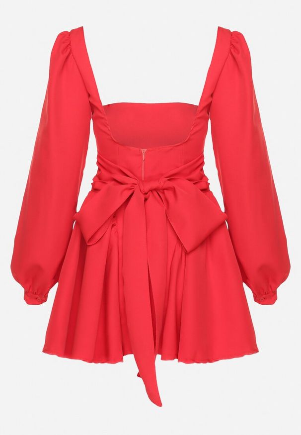 Born2be - Czerwona Sukienka Rozkloszowana z Gorsetową Górą i Materiałowym Paskiem na Tyle Enadil. Okazja: na co dzień. Typ kołnierza: dekolt gorset. Kolor: czerwony. Materiał: materiał. Typ sukienki: gorsetowe. Styl: casual