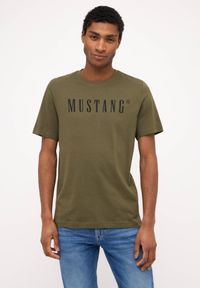 Męski T-shirt Koszulka Mustang Style Austin Sea Turtle 1014695 6529, M. Okazja: na co dzień. Materiał: jeans, skóra, bawełna, materiał. Sezon: lato. Styl: casual, klasyczny #1