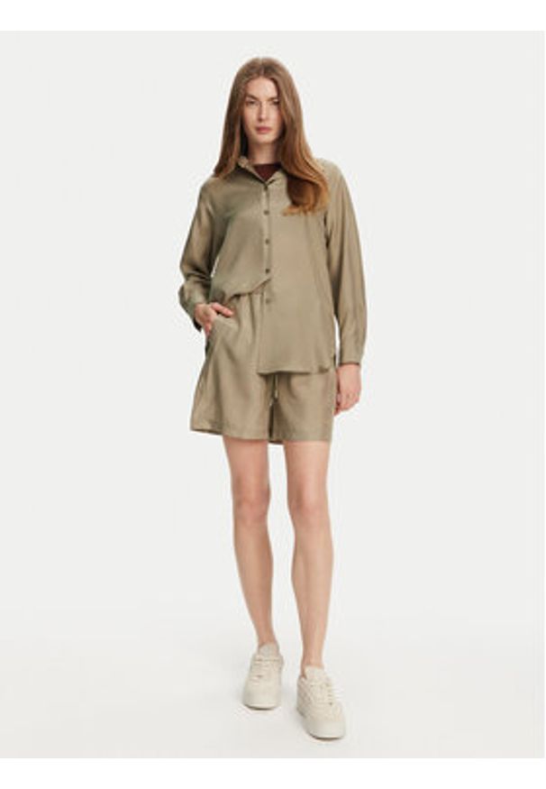 Marella Szorty materiałowe Borbona 2513141025 Zielony Relaxed Fit. Kolor: zielony. Materiał: jedwab