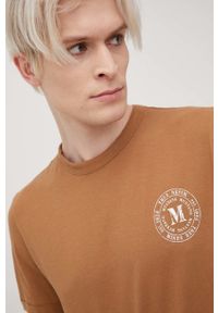 Mustang t-shirt bawełniany kolor brązowy z nadrukiem. Kolor: brązowy. Materiał: bawełna. Wzór: nadruk