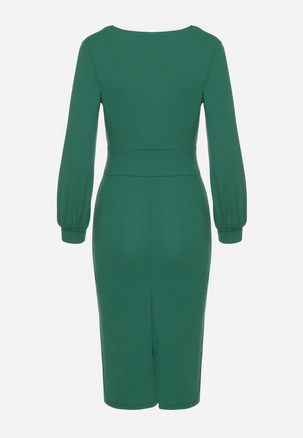 Born2be - Zielona Ołówkowa Sukienka z Kopertowym Dekoltem i Bufiastymi Rękawami Ertellia. Okazja: na randkę, na ślub cywilny, na wesele. Typ kołnierza: dekolt kopertowy. Kolor: zielony. Typ sukienki: kopertowe, ołówkowe. Styl: klasyczny