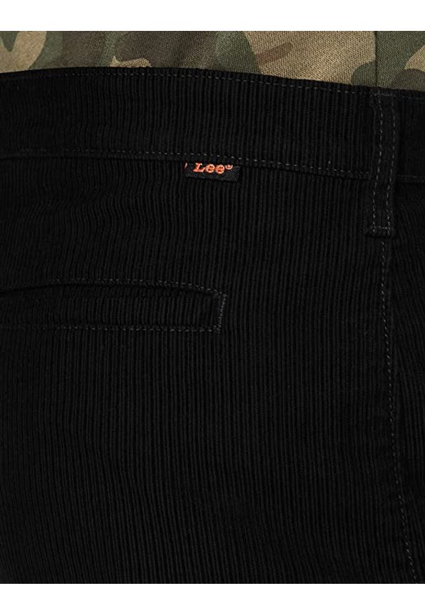Lee - LEE TAPERED CHINO MĘSKIE SPODNIE SZTRUKSOWE CORDUROY L70RQM52 112118731. Materiał: sztruks