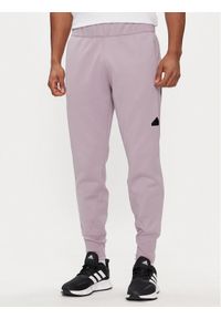 Adidas - adidas Spodnie dresowe Z.N.E. Winterized IR5245 Fioletowy Regular Fit. Kolor: fioletowy. Materiał: syntetyk