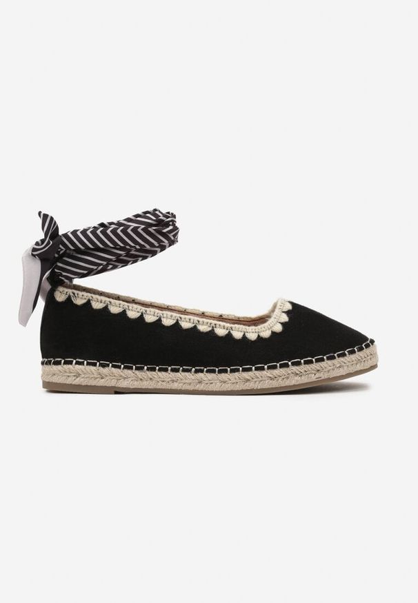 Born2be - Czarne Espadryle z Plecioną Podeszwą i Wiązaniem Wokół Kostki Cyntavia. Okazja: na co dzień, na spacer. Kolor: czarny. Sezon: lato. Styl: wakacyjny, elegancki, casual