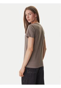 Guess T-Shirt W6GI08 K3023 Brązowy Regular Fit. Kolor: brązowy. Materiał: bawełna #3