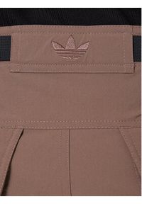 Adidas - adidas Spodnie materiałowe Premium Essentials Archive Utility JW1082 Brązowy Loose Fit. Kolor: brązowy. Materiał: syntetyk #3