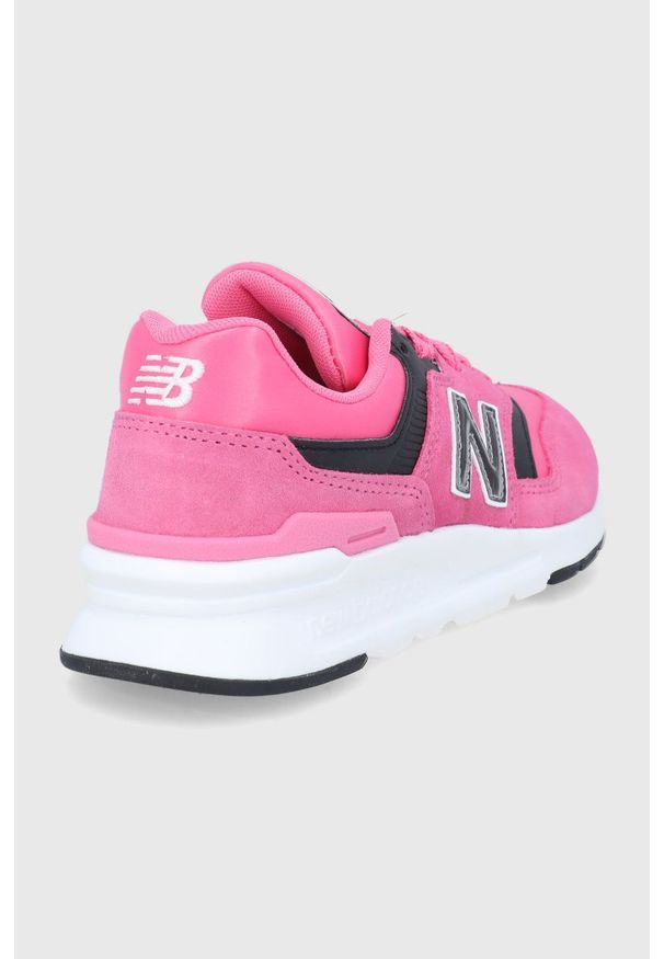 New Balance Buty CW997HLL kolor różowy na płaskiej podeszwie. Nosek buta: okrągły. Zapięcie: sznurówki. Kolor: różowy. Materiał: guma. Obcas: na płaskiej podeszwie