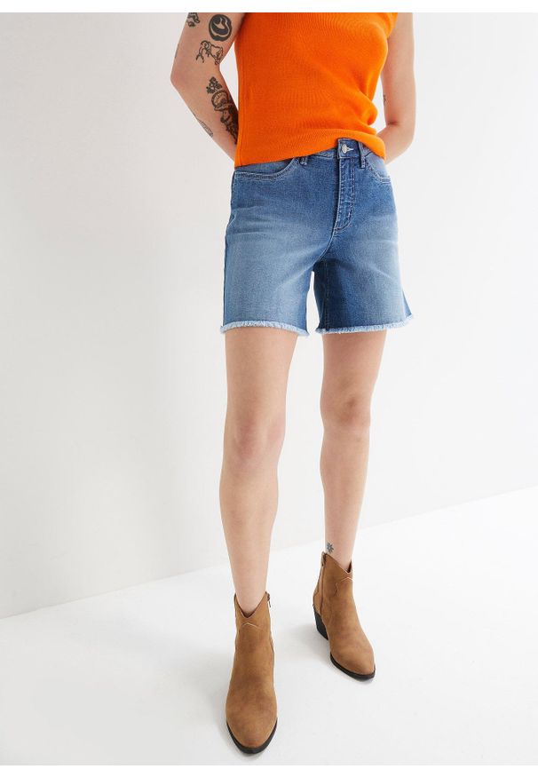 bonprix - Szorty dżinsowe ze stretchem, mid waist. Kolor: niebieski