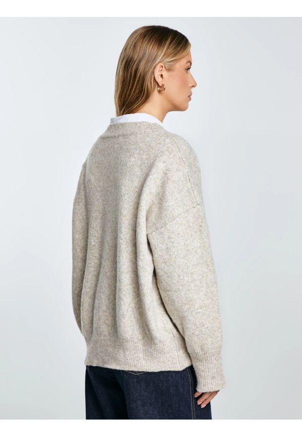 Big-Star - Sweter damski v-neck oversize z dodatkiem wełny beżowy Violina 801. Kolor: beżowy. Materiał: wełna. Styl: elegancki