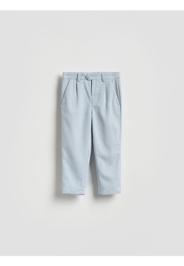 Reserved - Eleganckie spodnie - jasnoniebieski. Kolor: niebieski. Materiał: tkanina, wiskoza. Styl: elegancki