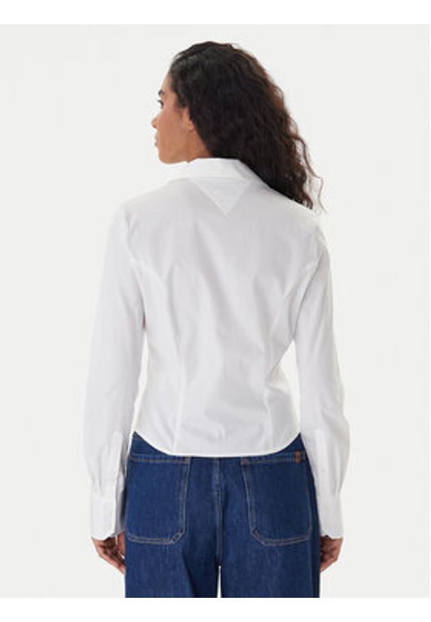 Tommy Jeans Koszula Baby DW0DW22604 Biały Slim Fit. Kolor: biały. Materiał: bawełna