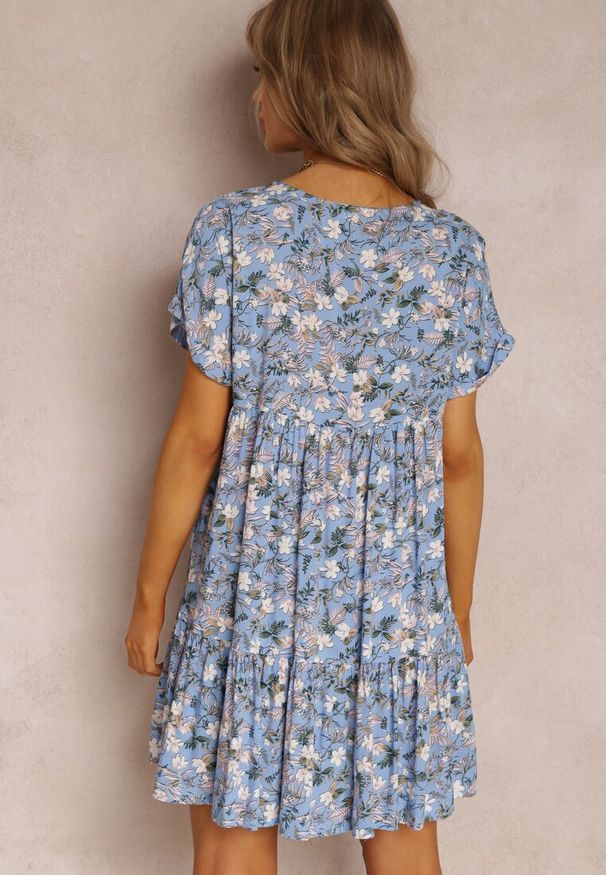 Renee - Niebieska Sukienka Palolis. Kolor: niebieski. Materiał: wiskoza, tkanina. Długość rękawa: krótki rękaw. Wzór: kwiaty, kolorowy. Sezon: lato. Długość: mini