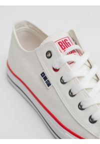 Big-Star - Trampki męskie niskie białe JJ174600 101. Okazja: na co dzień, do pracy. Zapięcie: sznurówki. Kolor: biały. Materiał: jeans, żakard. Szerokość cholewki: normalna. Styl: casual, sportowy #3