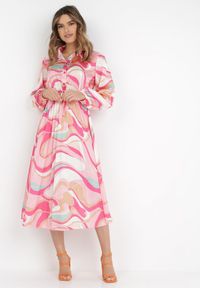 Born2be - Fuksjowa Sukienka Dynaia. Kolor: różowy. Materiał: materiał, tkanina. Styl: klasyczny, elegancki. Długość: midi