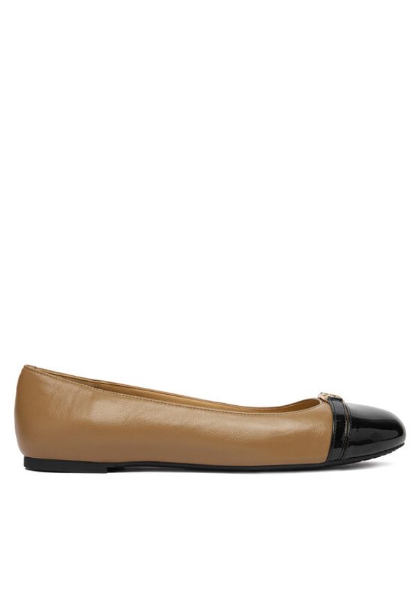 MICHAEL Michael Kors Baleriny Mandy Flat 40F5MAFP1A Beżowy. Kolor: beżowy. Materiał: skóra