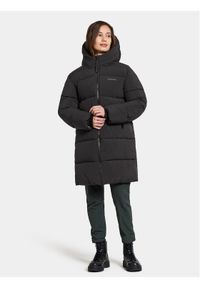 Didriksons Płaszcz zimowy Nomi Wns Parka 3 504832 Czarny Regular Fit. Kolor: czarny. Materiał: syntetyk. Sezon: zima