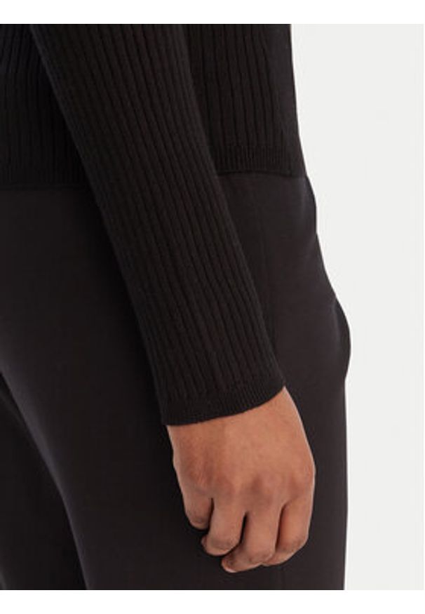 Guess Sweter W6RR58 Z2YK2 Czarny Regular Fit. Kolor: czarny. Materiał: wiskoza