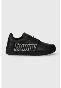 Tommy Jeans sneakersy TJM BASKET LOGO kolor czarny EM0EM01257. Nosek buta: okrągły. Kolor: czarny. Materiał: guma
