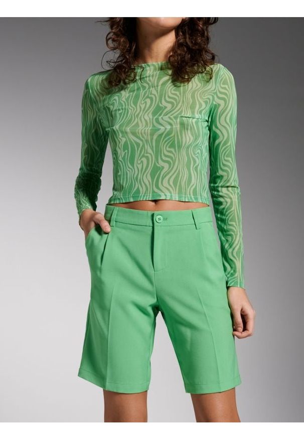 Sinsay - Szorty bermudy z domieszką wiskozy - zielony. Kolor: zielony. Materiał: wiskoza