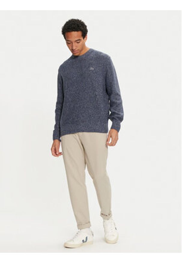 Lacoste Sweter AH2920 Granatowy Regular Fit. Kolor: niebieski. Materiał: wełna