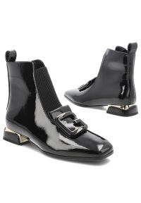 Czarne Botki S.Barski Lakierowane Buty Damskie. Zapięcie: klamry. Kolor: czarny. Materiał: lakier. Obcas: na obcasie. Styl: elegancki. Wysokość obcasa: średni #5