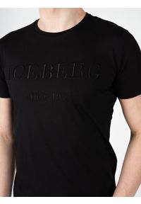 Iceberg T-Shirt "C-Neck" | F0146301 | Mężczyzna | Czarny. Okazja: na co dzień. Kolor: czarny. Materiał: bawełna. Styl: casual, klasyczny, elegancki