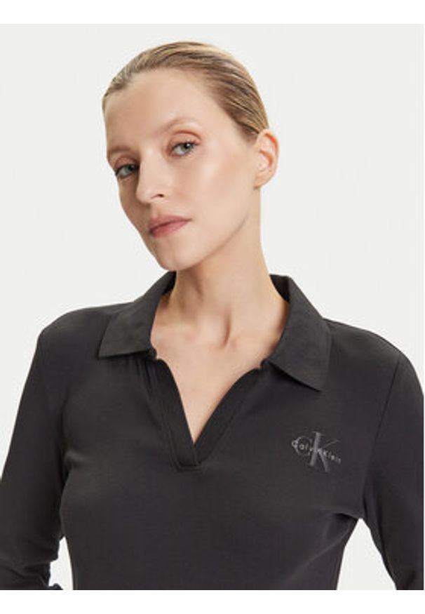 Calvin Klein Jeans Sukienka codzienna Monologo LV047D214G Czarny Slim Fit. Okazja: na co dzień. Kolor: czarny. Materiał: bawełna. Typ sukienki: proste. Styl: casual