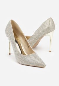 Born2be - Złote Szpilki w Eleganckim Stylu z Cyrkoniami Arweda. Okazja: na co dzień. Kolor: złoty. Obcas: na szpilce. Styl: elegancki #7