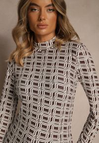 Renee - Biało-Brązowa Bluzka Longsleeve z Golfem z Bawełny w Geometryczny Print Zadanevia. Okazja: na spacer, na co dzień. Typ kołnierza: golf. Kolor: biały. Materiał: bawełna. Długość rękawa: długi rękaw. Wzór: geometria, nadruk. Styl: elegancki, casual