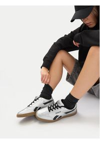 Reebok Sneakersy CEO-FORTE LOUNGER AR30252W-SBS Srebrny. Kolor: srebrny. Materiał: skóra #8