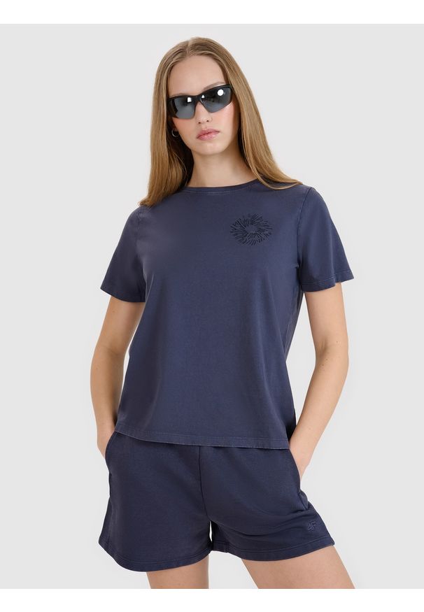 4f - 4F T-shirt regular z nadrukiem damski - szary S. Okazja: na co dzień. Kolor: szary. Materiał: dzianina, bawełna, jersey. Długość rękawa: krótki rękaw. Długość: krótkie. Wzór: nadruk. Styl: klasyczny, sportowy, casual