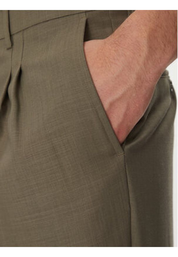 AMI PARIS - AMI Paris Chinosy HTR111.WV0066 Szary Regular Fit. Kolor: szary. Materiał: wełna