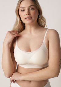 Born2be - Jasnobeżowy Bezszwowy Biustonosz Bez Fiszbin z Usztywnianymi Miseczkami Leavessa. Kolor: beżowy. Materiał: tkanina #1