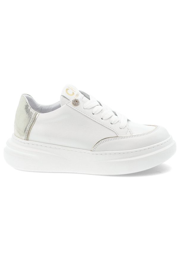CheBello - Białe Sneakersy Chebello Wygodne Obuwie Damskie. Zapięcie: sznurówki. Kolor: biały. Materiał: skóra. Styl: klasyczny, sportowy, elegancki