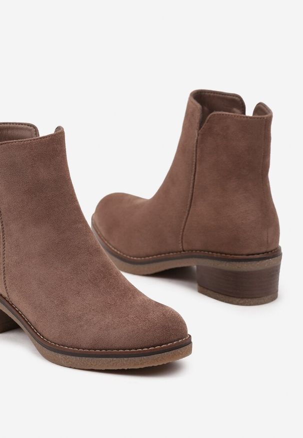 Born2be - Brązowe Klasyczne Botki z Ociepleniem Rearielis. Okazja: na co dzień. Kolor: brązowy. Materiał: jeans. Obcas: na obcasie. Styl: klasyczny. Wysokość obcasa: średni