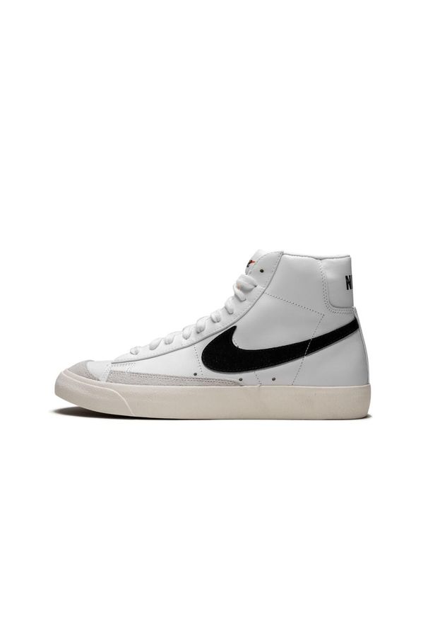 Buty do chodzenia męskie Nike Blazer Mid 77 Vintage. Wysokość cholewki: za kostkę. Zapięcie: sznurówki. Kolor: biały. Materiał: syntetyk, tkanina, skóra, materiał. Szerokość cholewki: normalna. Sport: turystyka piesza