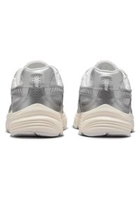 Nike Initiator Sneakersy damskie. Okazja: na co dzień. Kolor: szary. Materiał: guma. Szerokość cholewki: normalna. Sport: fitness #5