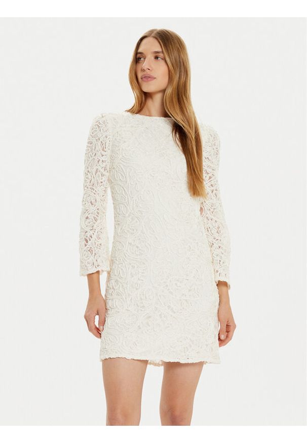 YAS Sukienka koktajlowa Elenor 26032155 Écru Regular Fit. Kolor: kremowy. Materiał: syntetyk, bawełna. Styl: wizytowy