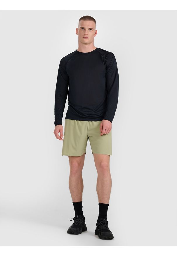 4f - 4F Spodenki do biegania szybkoschnące męskie - oliwkowe/khaki L. Kolor: oliwkowy, brązowy, wielokolorowy. Materiał: włókno, materiał. Długość: krótkie