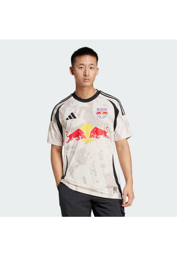 Adidas - Koszulka New York Red Bulls 25/26 Away. Kolor: biały. Materiał: materiał. Sport: piłka nożna