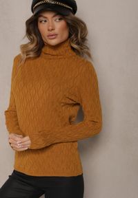 Renee - Brązowy Golf z Wiskozą w Tłoczony Wzór Przeszyty Metaliczną Nitką Neldora. Okazja: na co dzień. Typ kołnierza: golf. Kolor: brązowy. Materiał: wiskoza. Sezon: jesień, zima. Styl: casual, elegancki, wizytowy