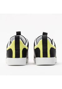 Sneakers'y Armani Exchange (XUX096 XV291 K527). Kolor: czarny #5