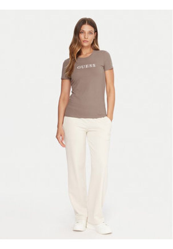 Guess T-Shirt O5RI01 KBBU1 Beżowy Regular Fit. Kolor: beżowy. Materiał: bawełna