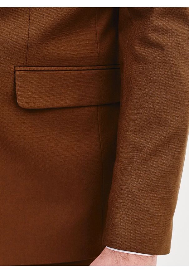 Pako Lorente - PAKO LORENTE – Brązowa marynarka garniturowa. Kolor: brązowy. Materiał: poliester, elastan, wiskoza. Wzór: gładki. Styl: młodzieżowy