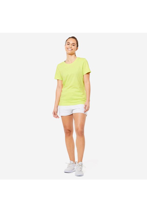 DOMYOS - Koszulka z krótkim rękawem damska Domyos Gym & Pilates 500 Essentials. Kolor: żółty. Materiał: bawełna, materiał. Długość rękawa: krótki rękaw. Długość: krótkie. Sport: joga i pilates