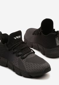 Born2be - Szaro-Czarne Wsuwane Buty Sportowe Sneakersy z Siateczki na Tłoczonej Podeszwie Salafina. Okazja: na co dzień. Zapięcie: bez zapięcia. Kolor: szary #3