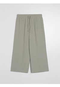 Sinsay - Spodnie culotte z kieszeniami - zielony. Kolor: zielony