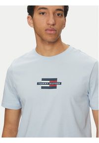 TOMMY HILFIGER - Tommy Hilfiger T-Shirt Flag Box MW0MW38636 Błękitny Regular Fit. Kolor: niebieski. Materiał: bawełna #5