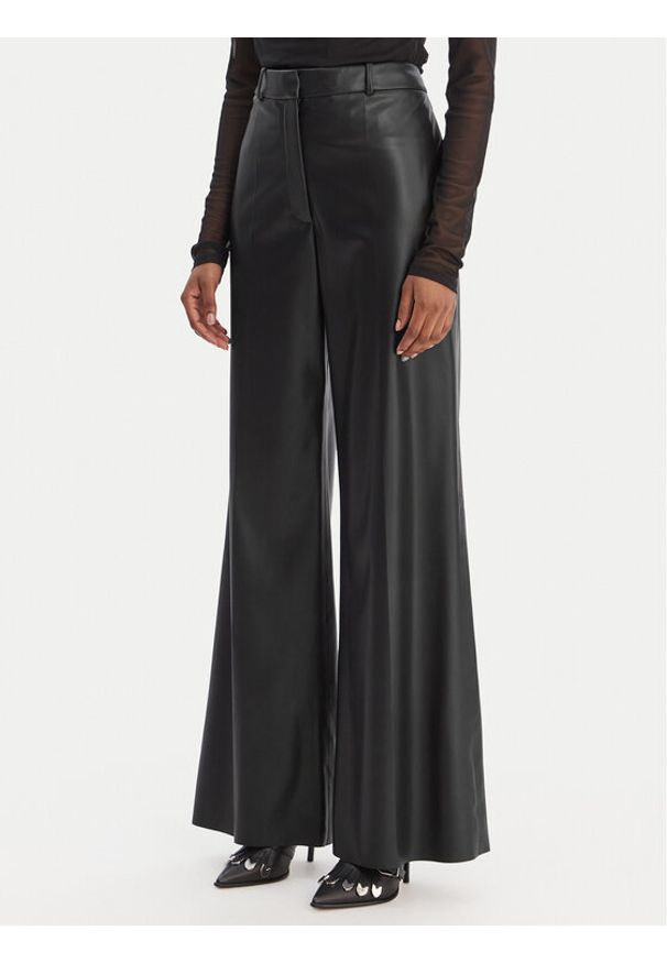Hugo - HUGO Spodnie z imitacji skóry Hasmina-1 50552964 Czarny Wide Leg. Kolor: czarny. Materiał: skóra