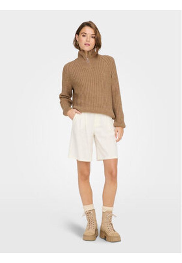 only - ONLY Bermudy Caro 15278792 Biały Loose Fit. Kolor: biały. Materiał: len, wiskoza